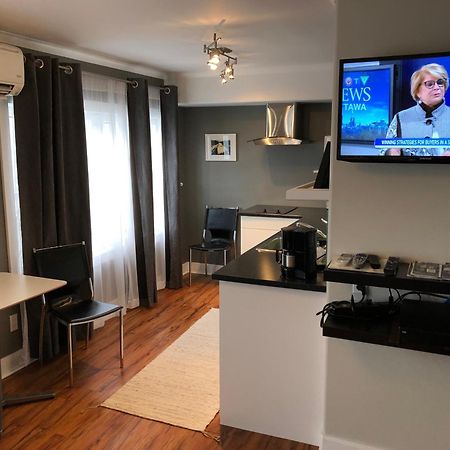 Merrickville Guest Suites Bagian luar foto
