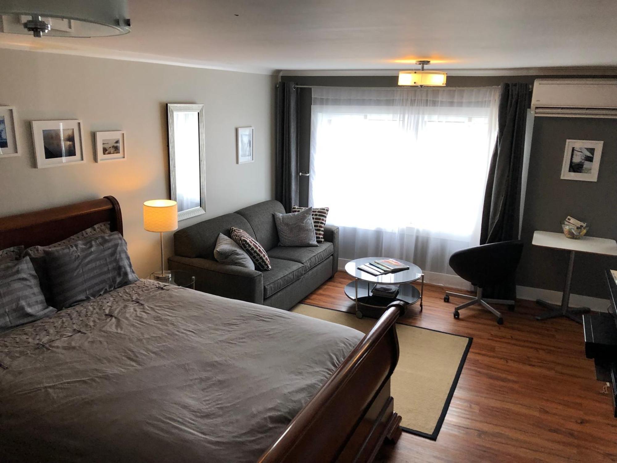 Merrickville Guest Suites Bagian luar foto