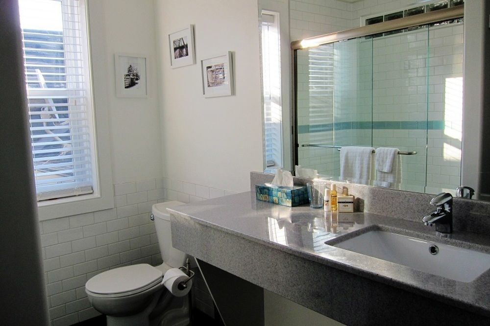 Merrickville Guest Suites Bagian luar foto